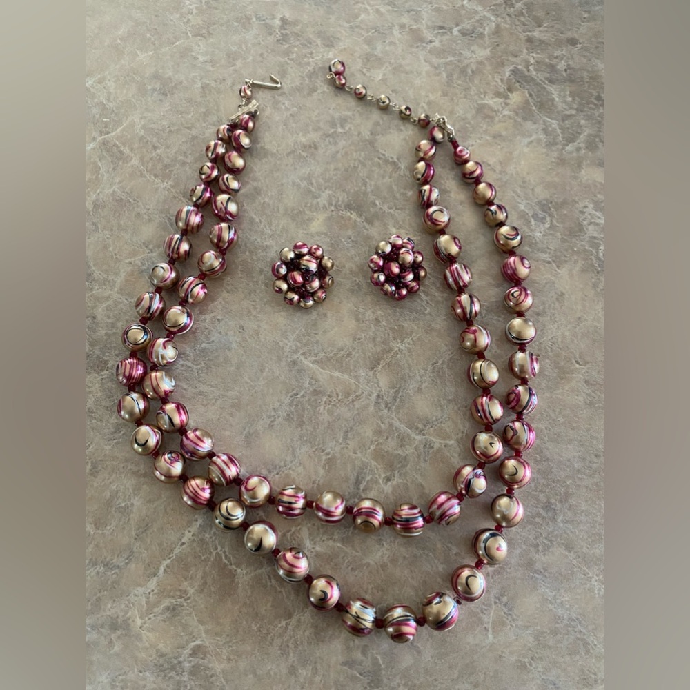 Pink &gold swirl beads vintage necklace and earrings